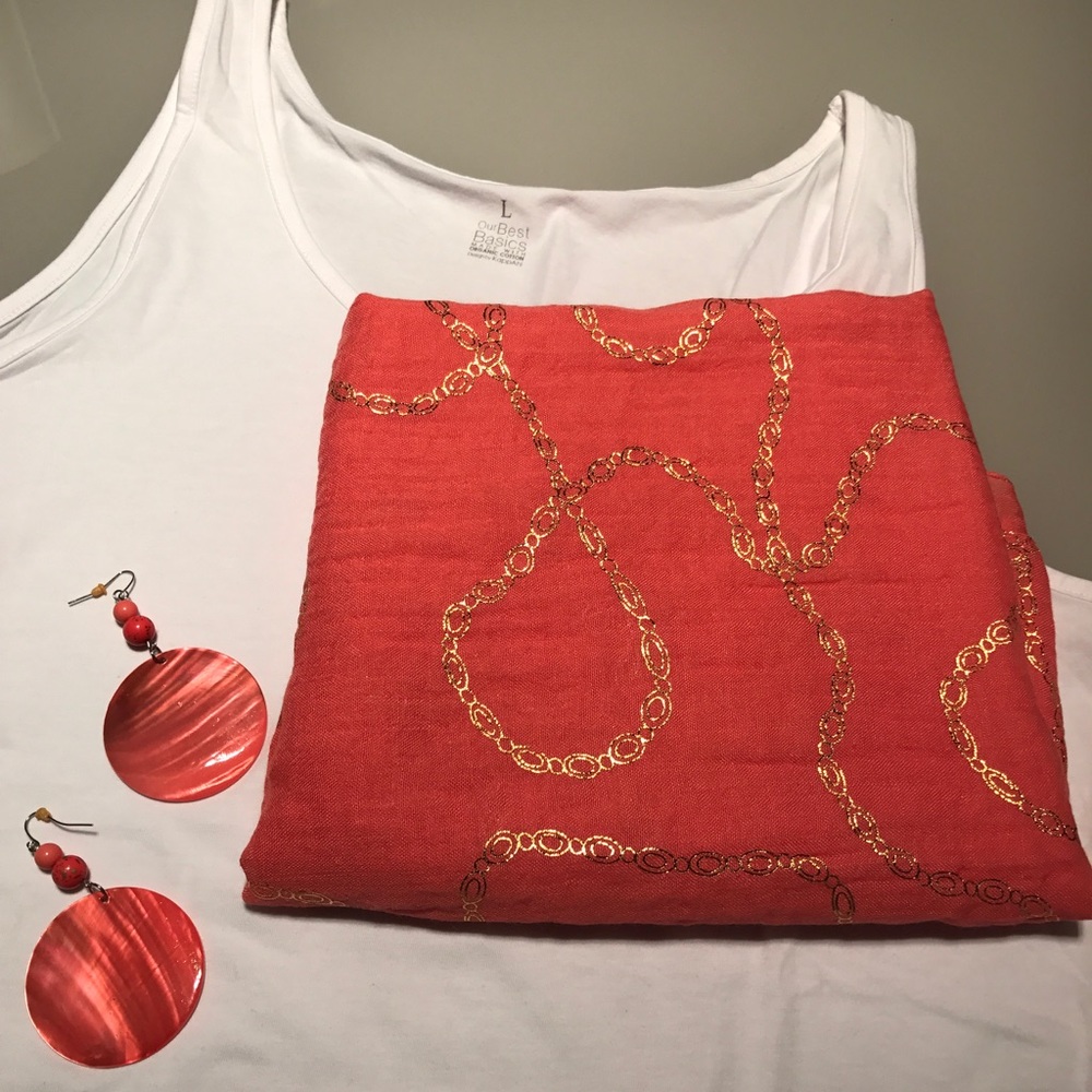 100% Viscose scarf.
